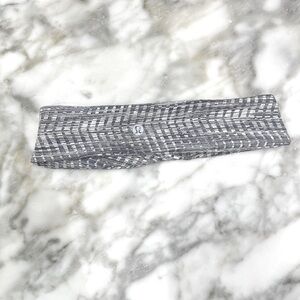Lululemon Fly Away Tamer Headband